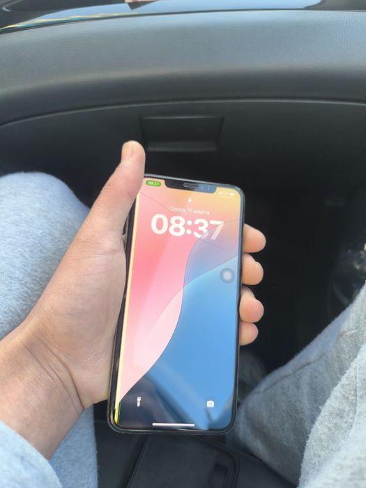 iPhone Xs max sotiladi ili abmen