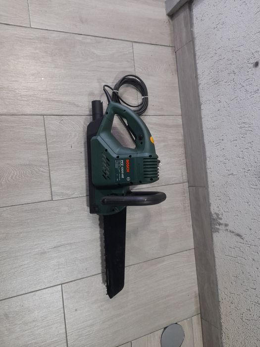 Ferăstrău electric Bosch PFZ 1300 AE,
