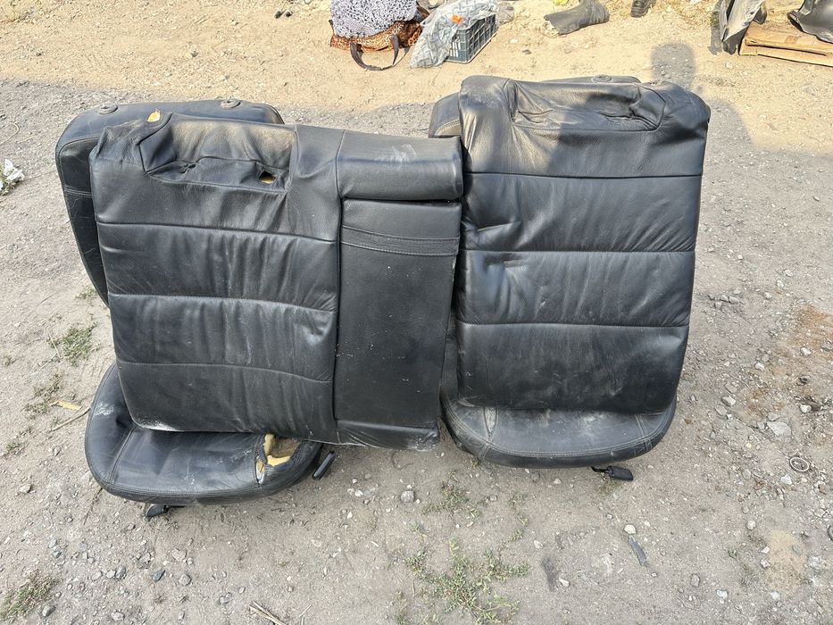 Продам сидения ауди 80 б4