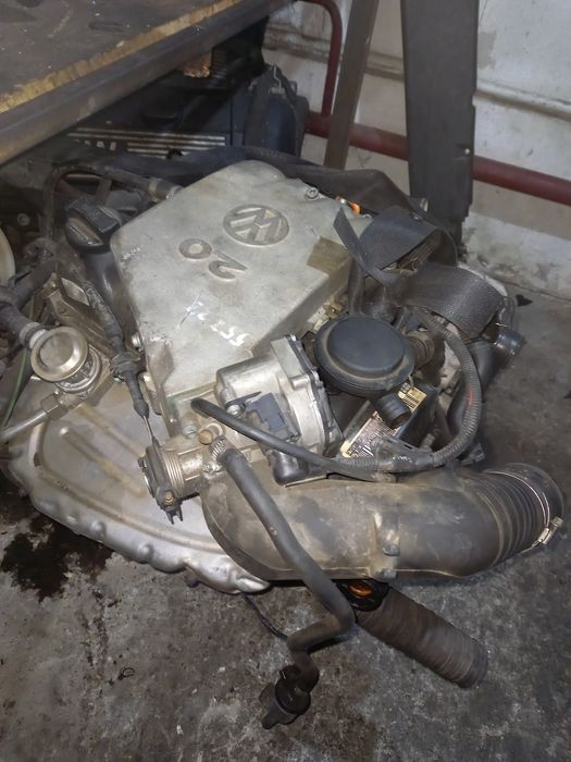 Двигатель 2л AWG на Фольксваген Гольф 3 купе