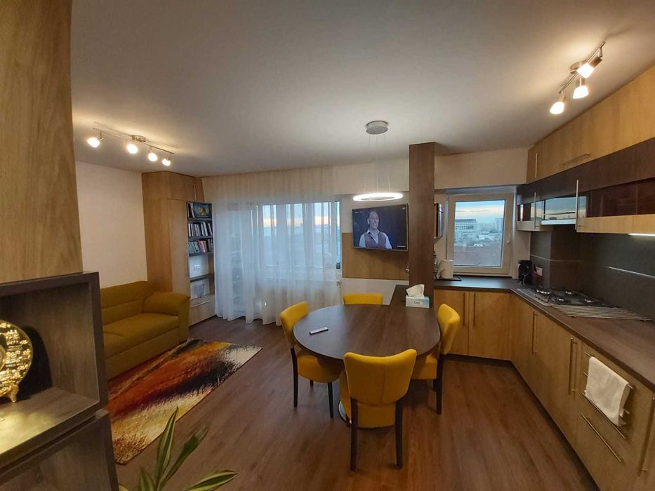 Studio modern mobilat si utilat la comanda, cu dressing generos-