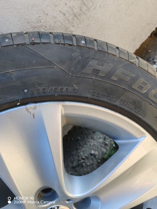 Jante de  17 inch cu anvelope de vara