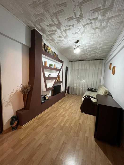 Inchiriez apartament in orasul Targu Frumos