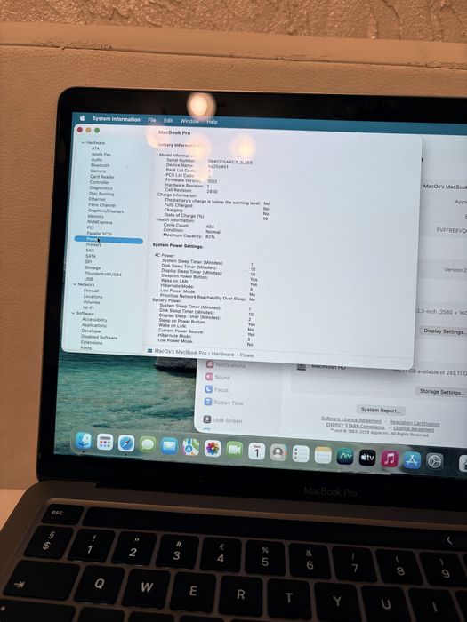 MacBook Pro 13 inch 2020 M1/8GB RAM 256 Gb