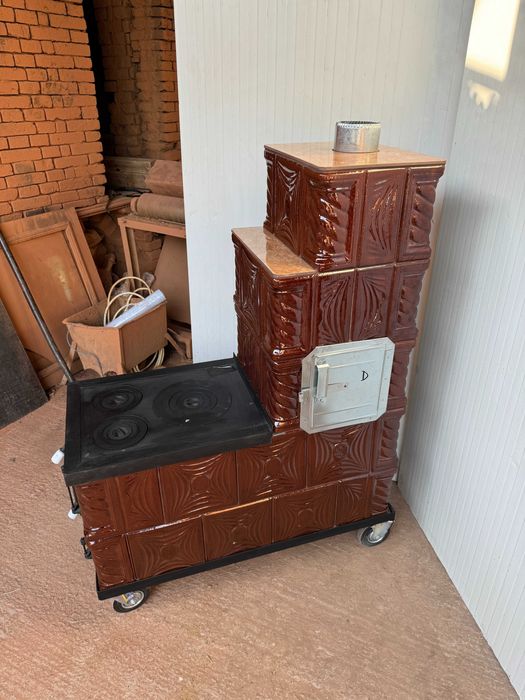 Soba de teracota 5 randuri de teracota pe roti cu plita mare si cuptor