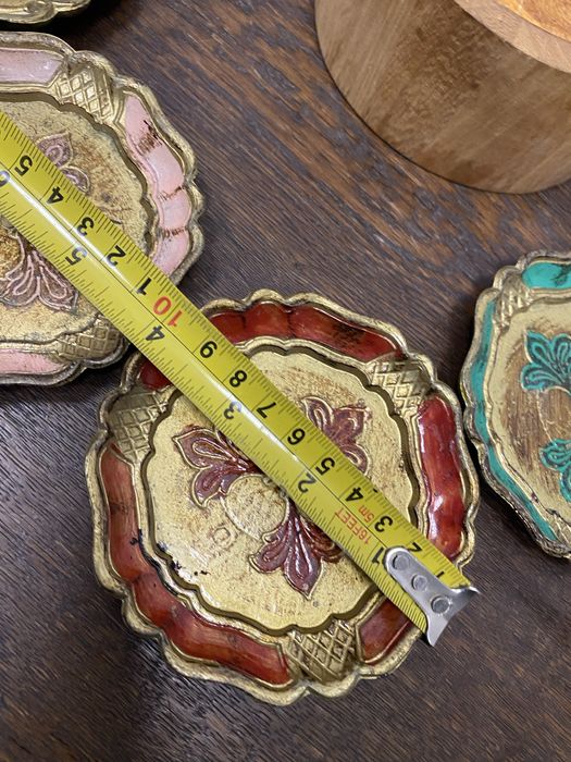 Италиански подложки Florentine 1960те Италия с дървена стойка