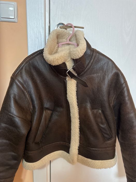 Зимно яке ново  подходящо за сезона