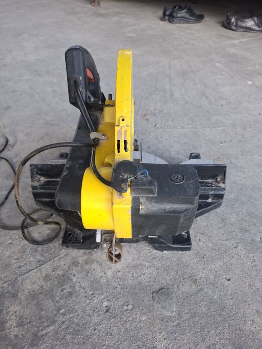 Пила торцовочная