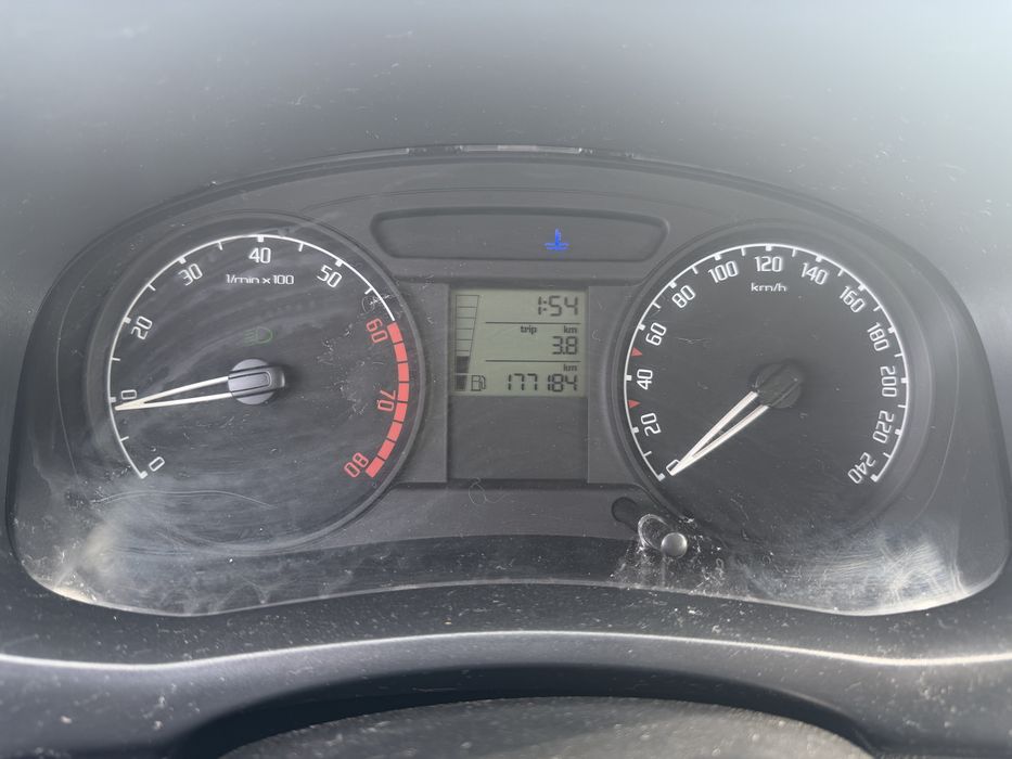 Vand skoda fabia 2 2009 motor 1200 benzina