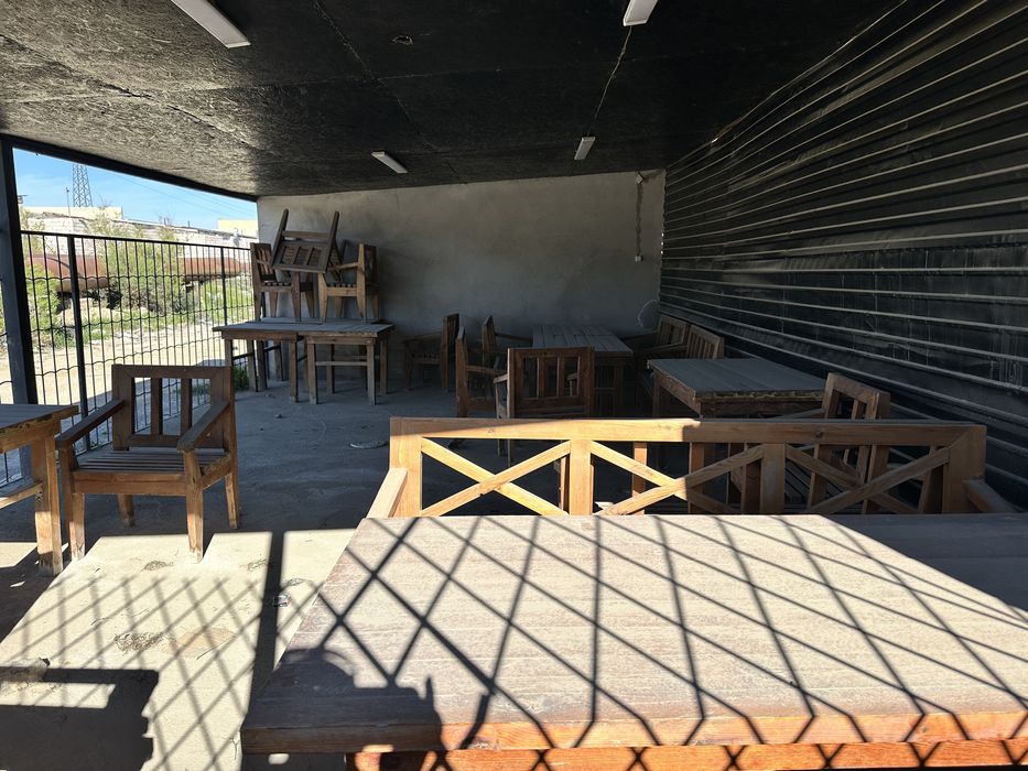 Продам столы и стулья из дерева