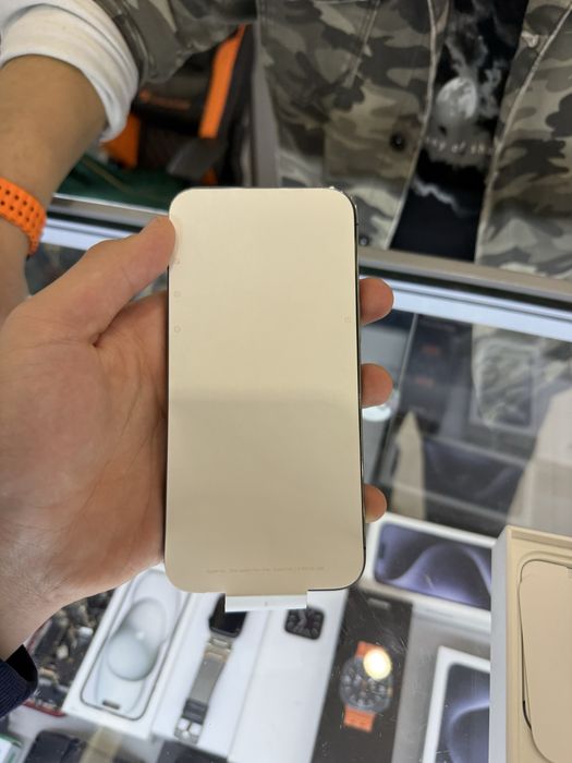 Продам Айфон 14 про макс