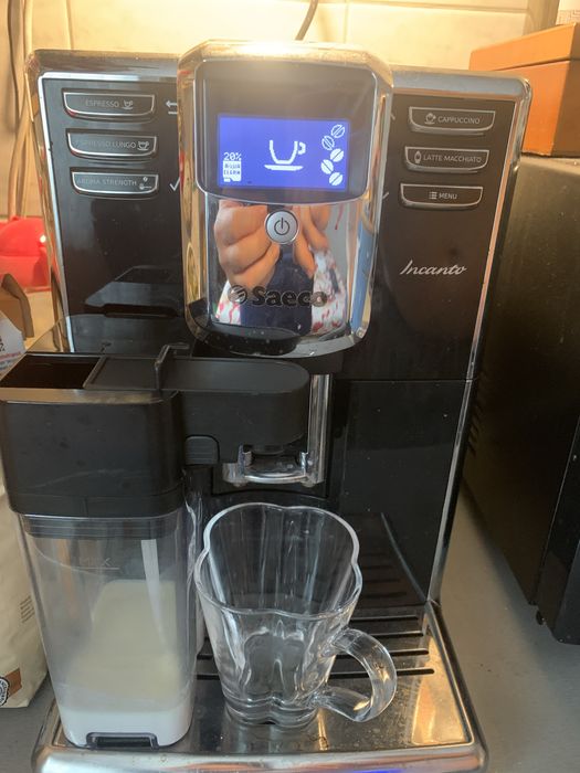 saeco incanto кафе машина