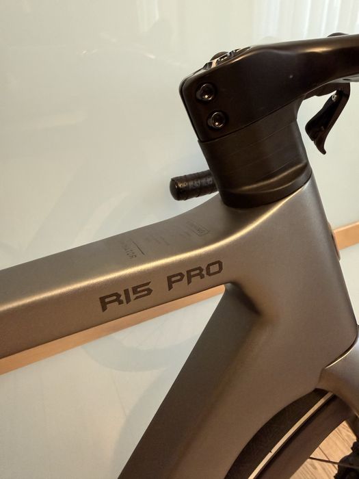 Twitter R15 PRO шоссейный велосипед