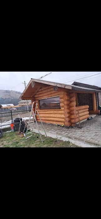 Case din lemn rotund,caba si mobilier de gradina