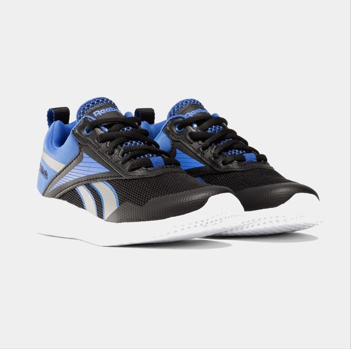 ЧИСТО НОВИ  Reebok Детски маратонки - размери 30 и 35