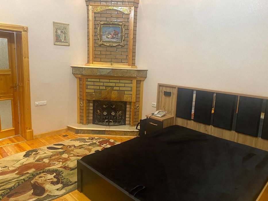 Сталинка 3/3/3, ресторан "KARIMBEK"