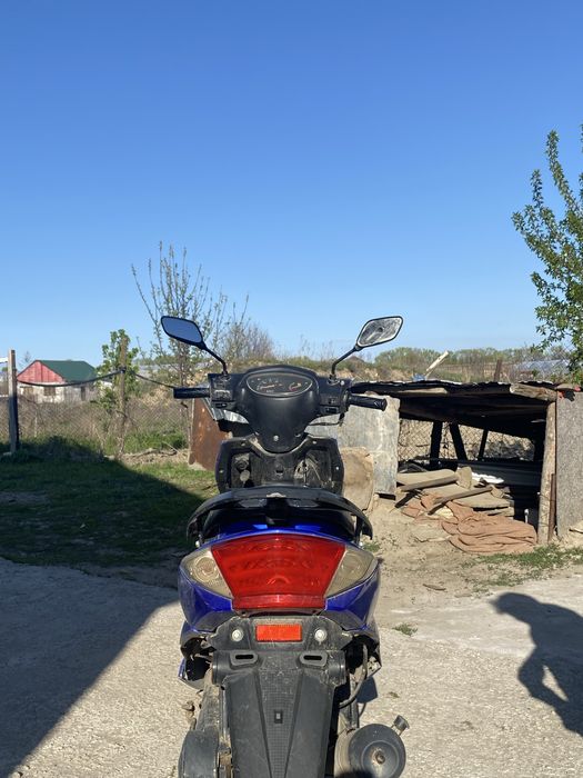 Продается скутер M8