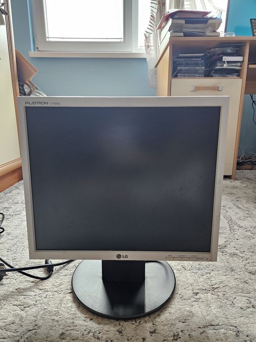 Монитор LG Flatron