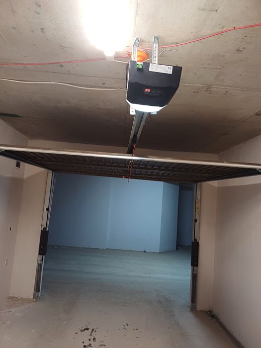 Дава се под наем Гараж / Паркомясто в Благоевград, Запад - 18 кв.м за 61.2 € - Снимка #3