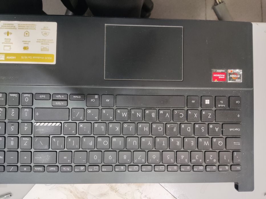 Asus Vivobook Go 15 OLED E1504F