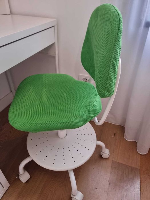 Birou Micke Ikea alb cu unitate suplimentara inalta + Scaun VIMUND