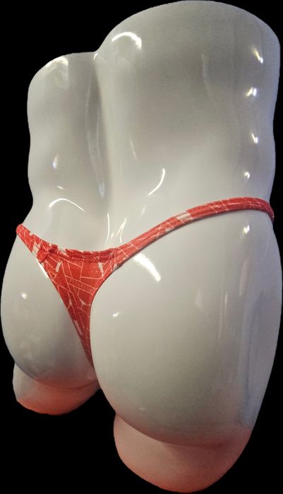 Мужские стринги в наличии