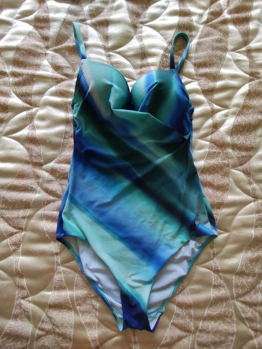 Цял бански  Felina, Triumph Rodeo, Liska, Kangaroos и Victoria Secret