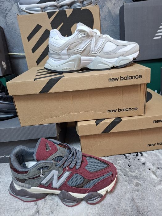 Adidași new balance 9060