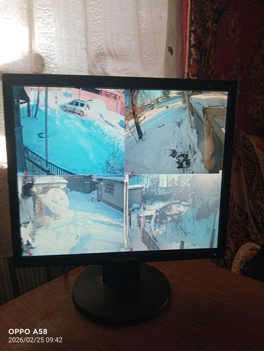 Монитор для видеонаблюдения