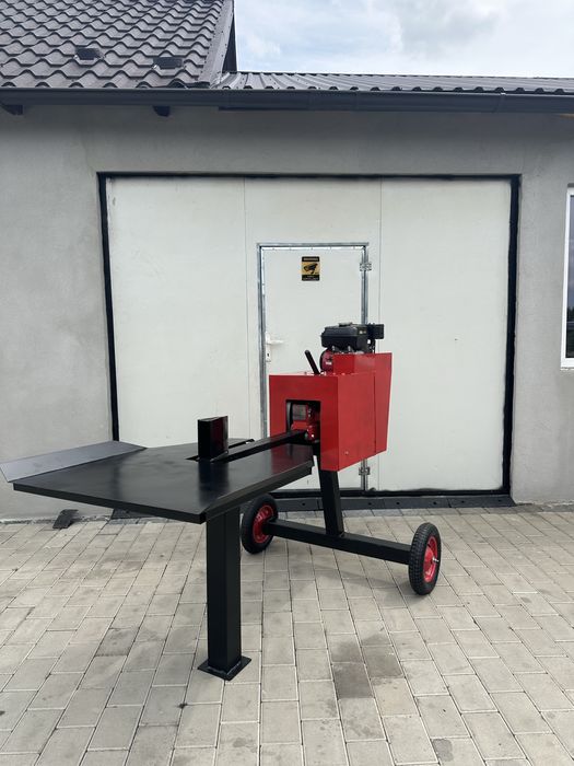 Despicator lemne cinetic Spargator lemne Crapator lemne