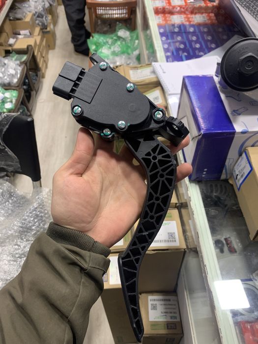 Авто запчасти Monza педаль газа, gaz pedal Malibu кобалт