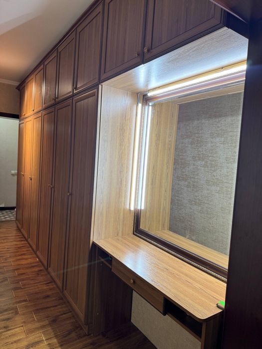 Шкаф для дома в оличном состоянии