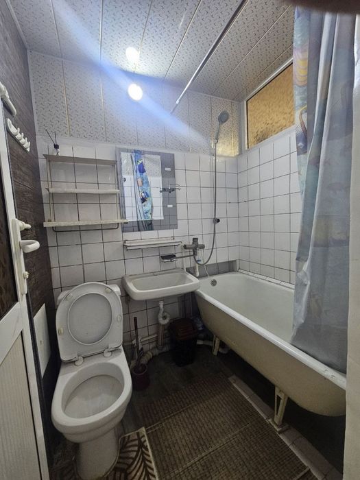 Срочно продается 1 ком 3 этаж квартира Вокзал