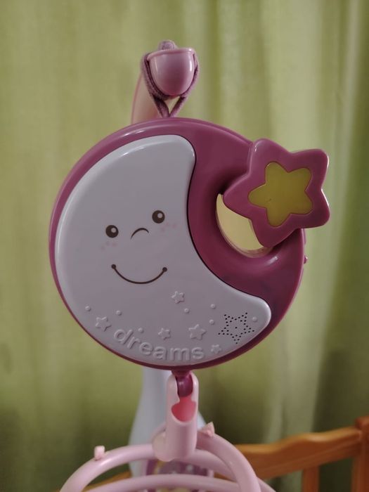 Продаю мобиль Chicco