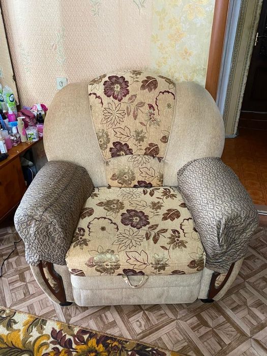 Продам кресло раздвижное