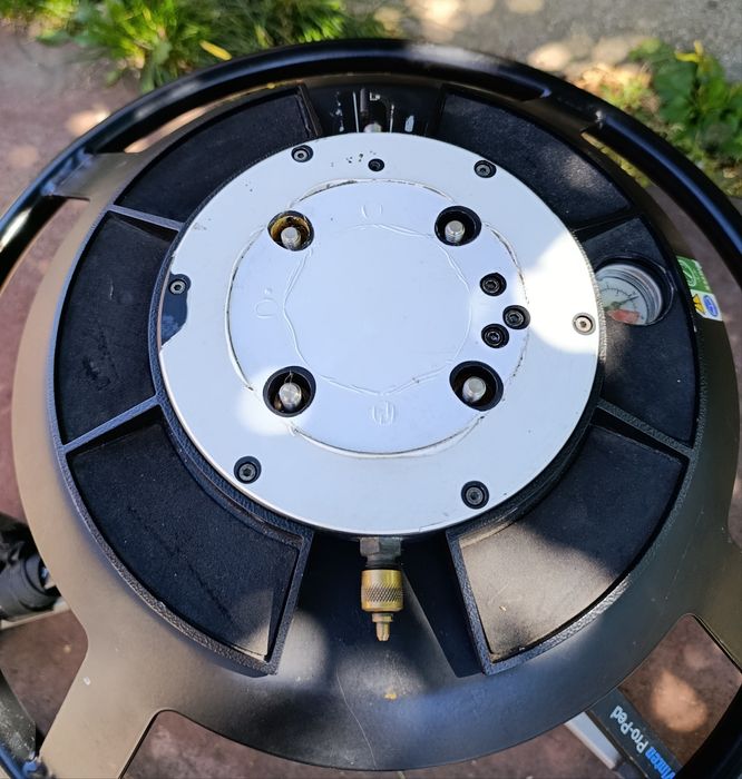 Vinten pro pied hidraulic   ..manfrotto Blackmagic Sony