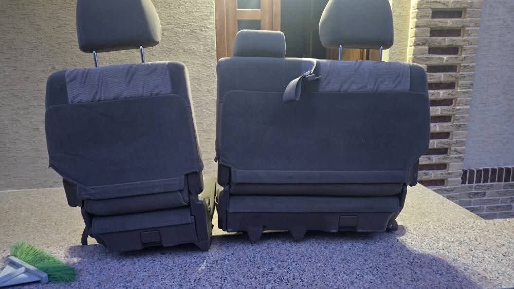 Banchete spate toyota land cruiser j90