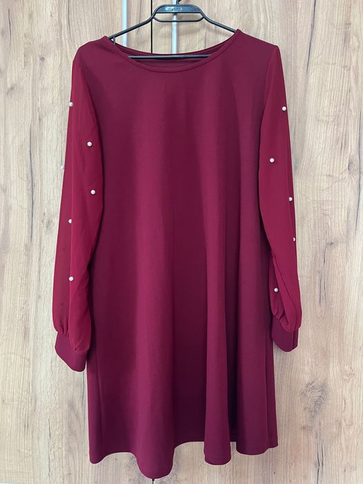 Червена рокля, размер M/L