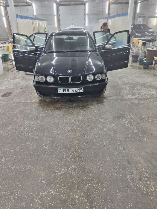 Продам машину бмв e34