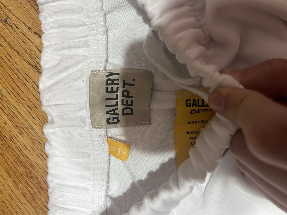 Pantaloni gallery dept