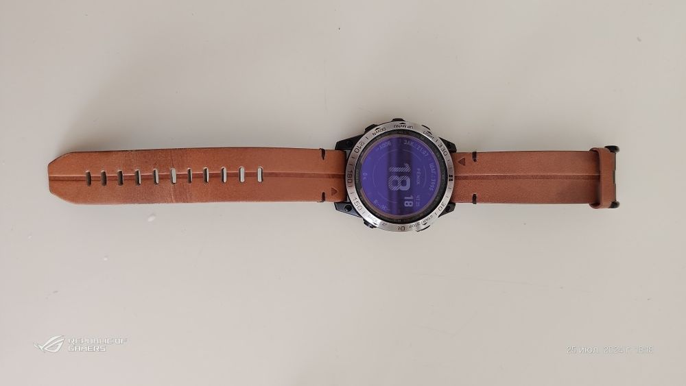Продам смарт часы Garmin Fenix 7 Sapphire Solar.
