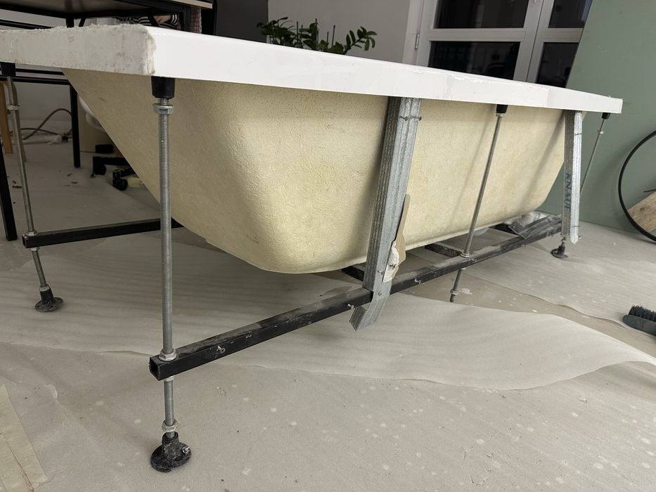 Ванная белая б/у