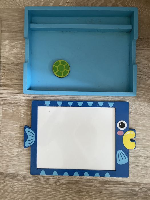 Дървена Двулицева магнитна дъска за рисуван, пъзели кубчета и др.