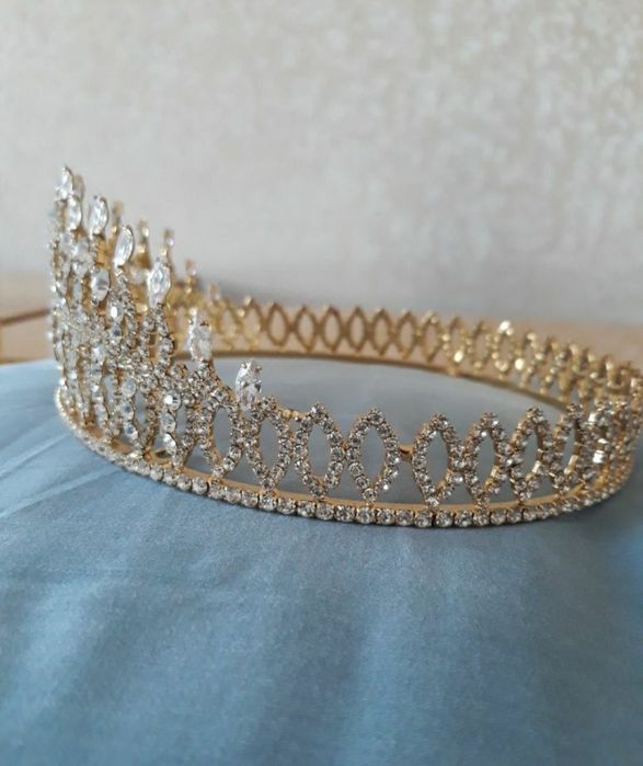 Новие короно круглое