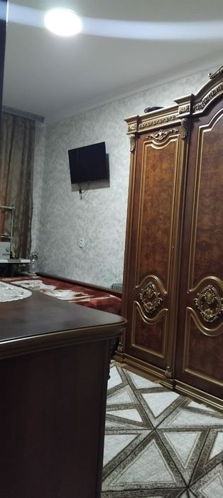 Продаётся 5/1/5 Юнусабад 16, не далеко метро Туркистон