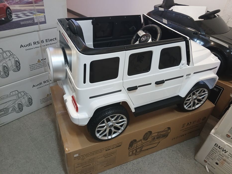 Нова!!Акумулаторен джип Mercedes G63 с меки гуми,кожена седалка,дистанционно управление