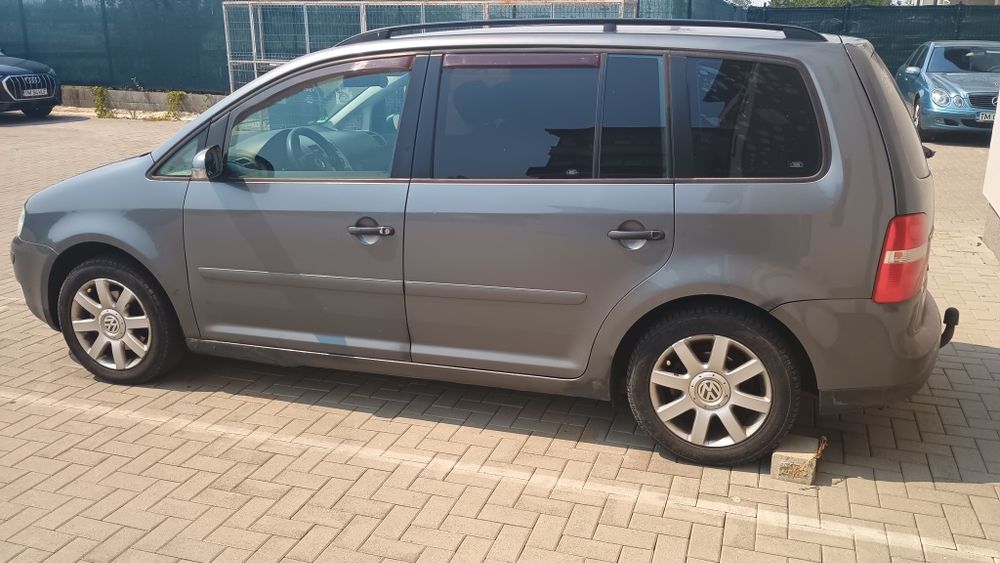 Vw Touran , 1.9 tdi,105cp,2005 BKC ,
