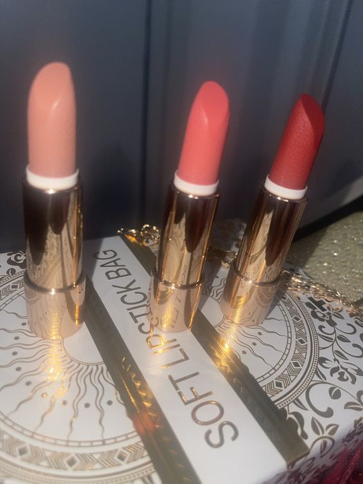 Rujuri cu cutie cadou