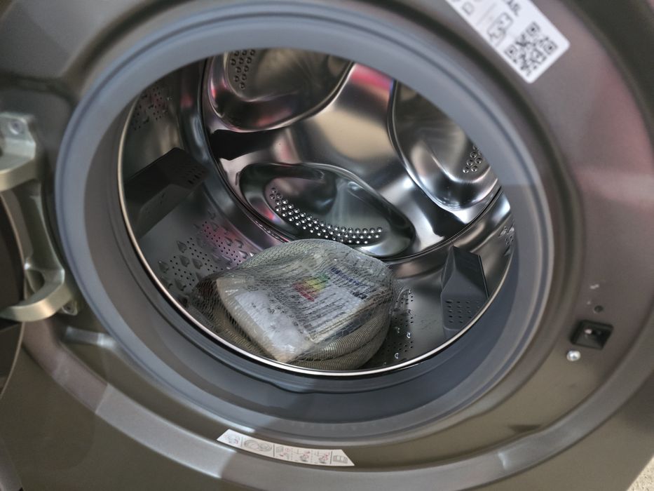 Нова инверторна смарт пералня с пара Беко/Beko 9 кг