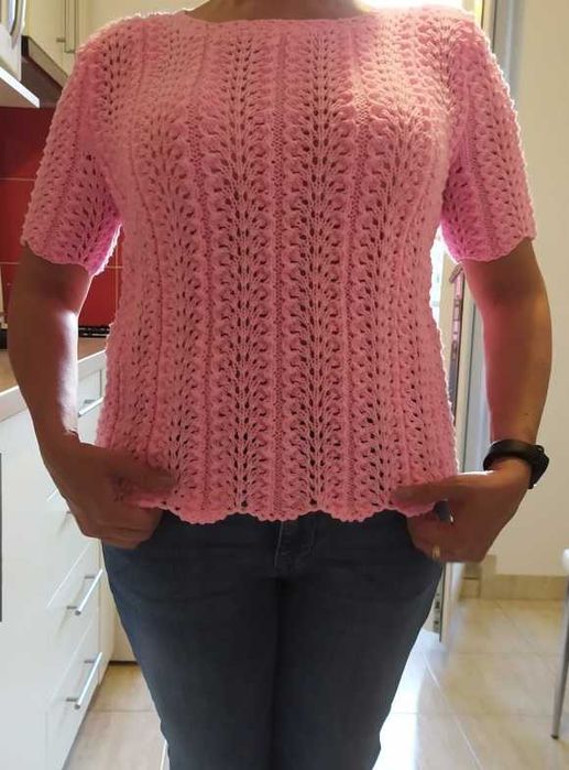 Bluza NOUA ajurata cu maneca scurta